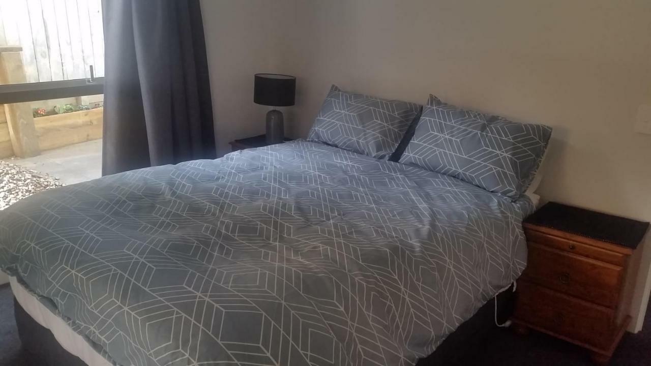 טאורנגה Edgehill - Semi Self-Contained Eco Friendly Home מראה חיצוני תמונה