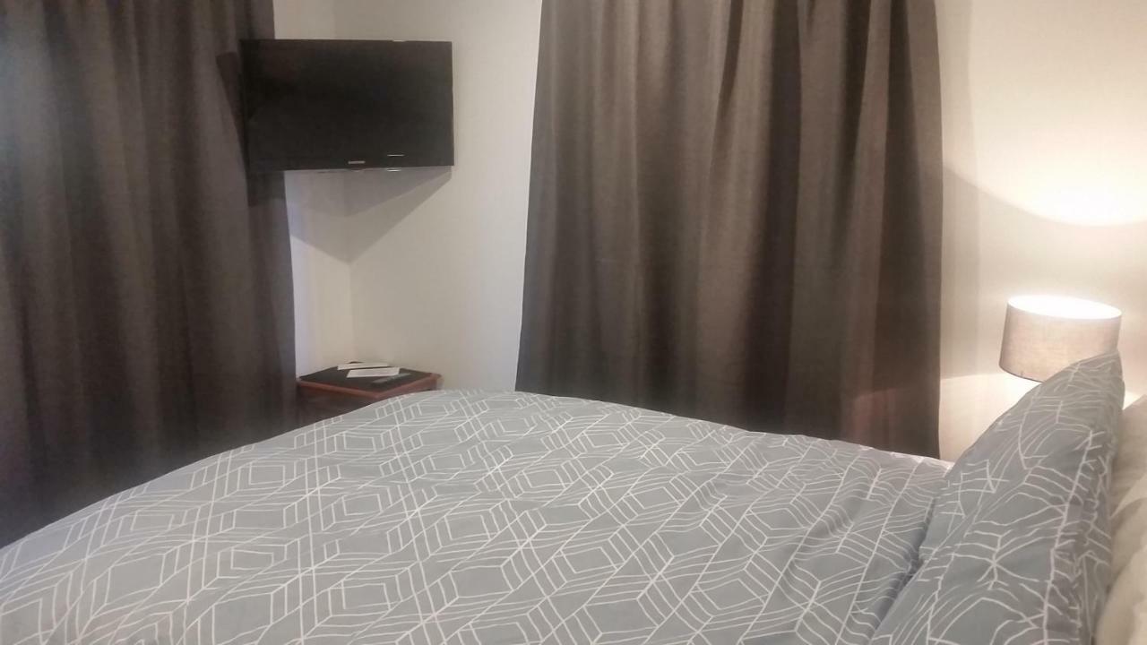 טאורנגה Edgehill - Semi Self-Contained Eco Friendly Home מראה חיצוני תמונה