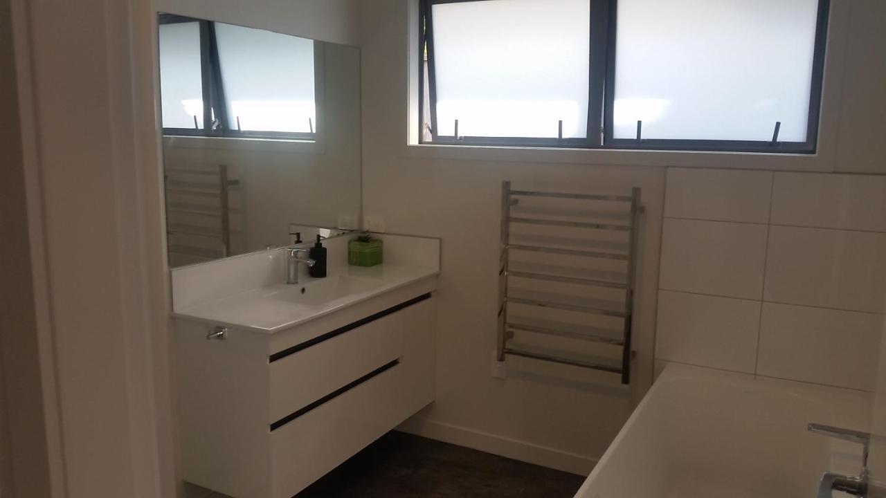 טאורנגה Edgehill - Semi Self-Contained Eco Friendly Home מראה חיצוני תמונה